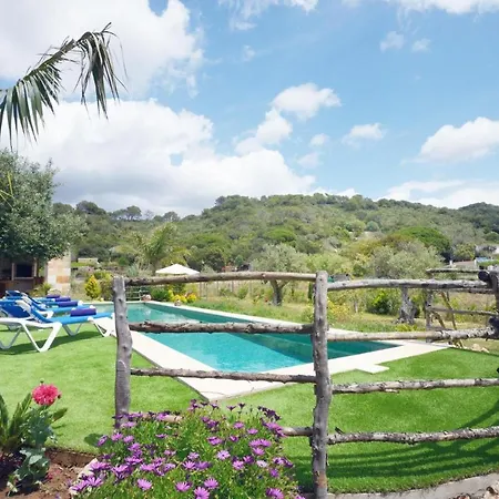 Vila Sleeps 4 With Pool And Air Con