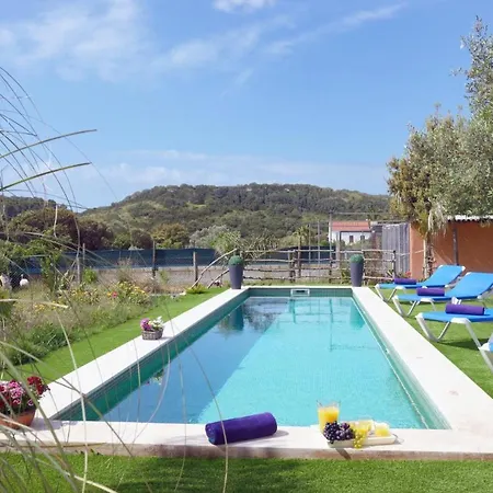Sleeps 4 With Pool And Air Con Vila Ferreries